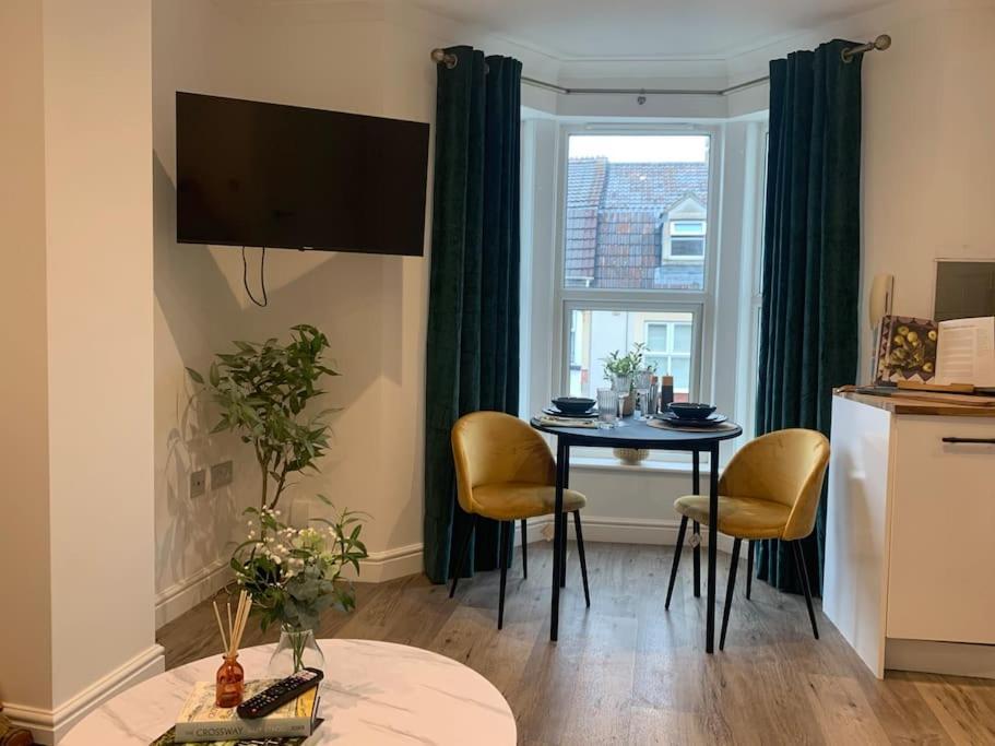 Alto - Lovely 2 Bedroom Serviced Apartment Bristol By Mint Stays Luaran gambar